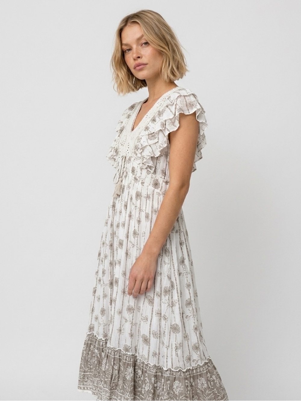 Elegant Cream and Gold Maxi Dress